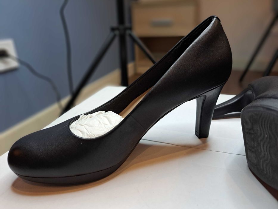 Жіночі туфлі на підборах Clarks Adriel Viola
