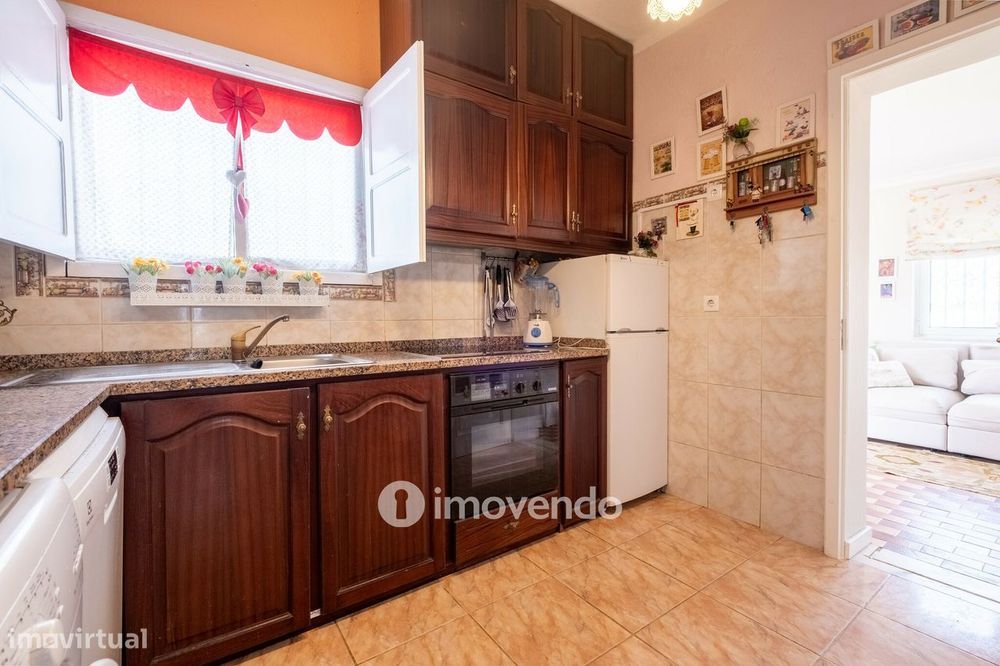 Moradia T6+1, a 1 km da Praia, mobilada e equipada, na Figueira da Foz