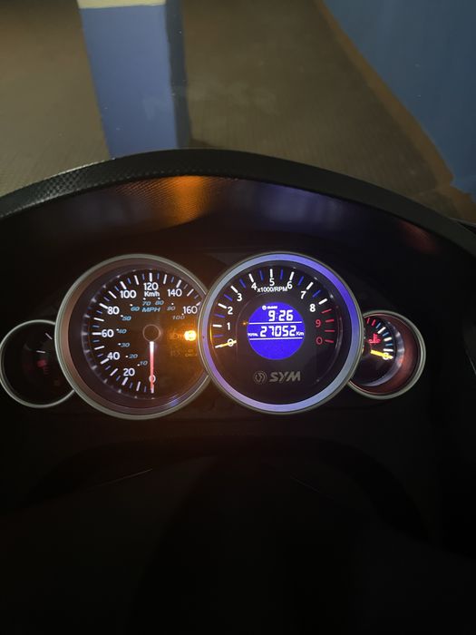 Sym 300gts de garagem