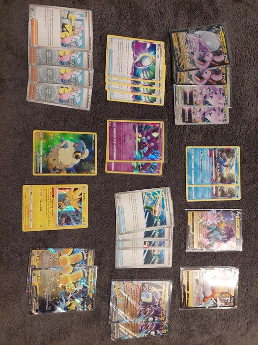 Kolekcja kart Pokemon