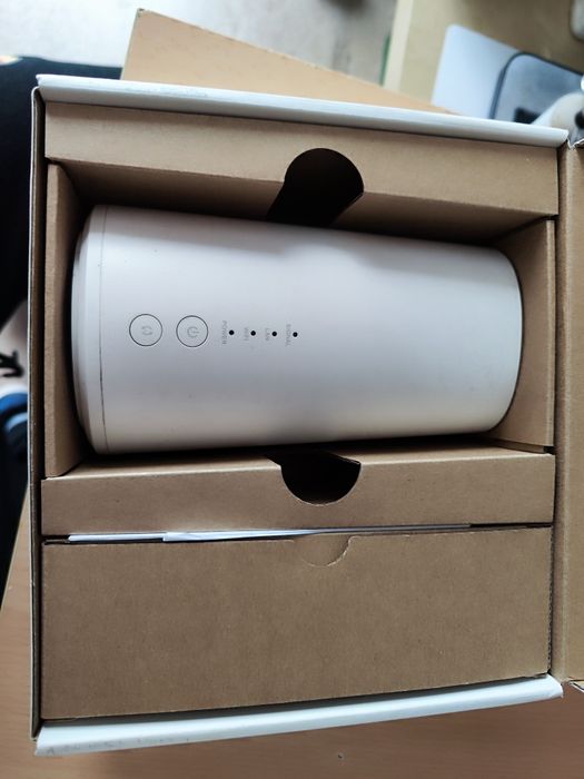 Huawei B528s-23a 4G LTE Cat.6 WiFi 2,4/5Ghz роутер маршрутизатор