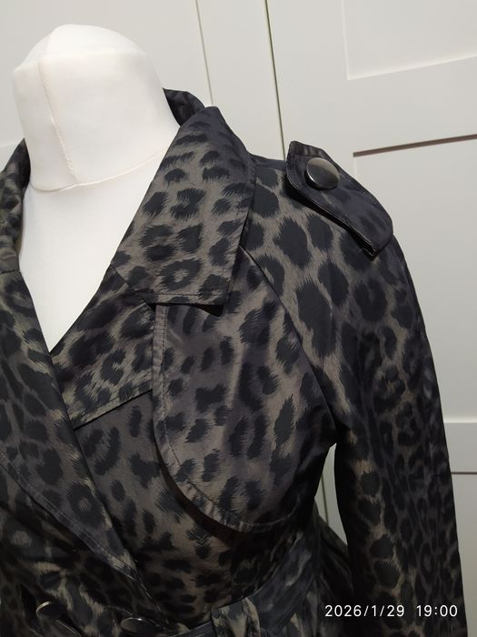 Płaszcz w panterkę krótki taliowany trencz wiosenny Miss Selfridge 10