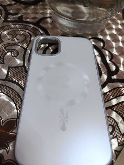 Продам чехлы на Apple 11