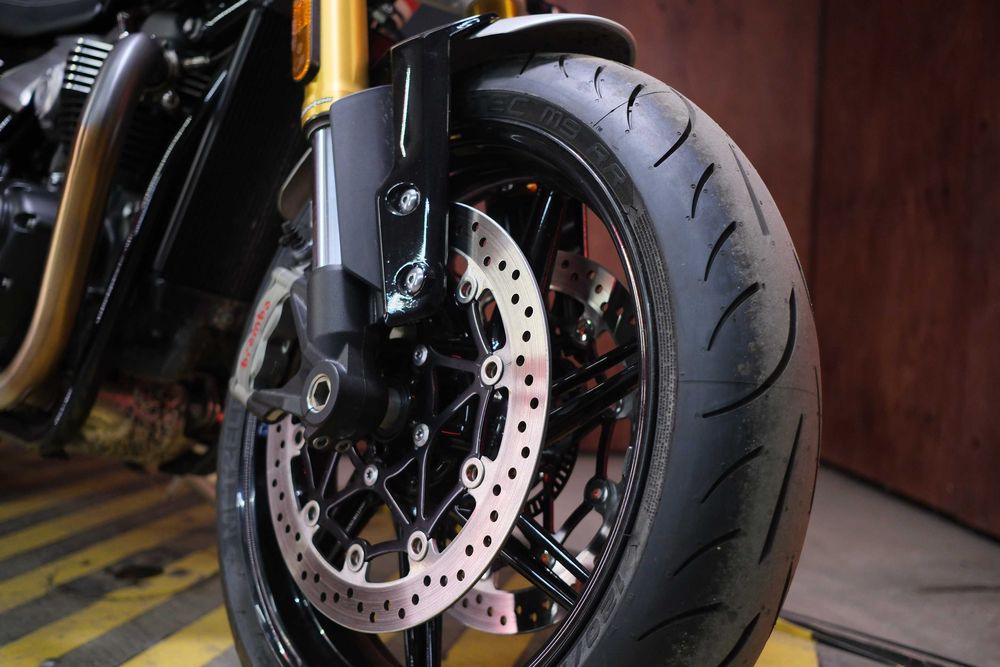 Triumph Speed Twin 1200 із Японії