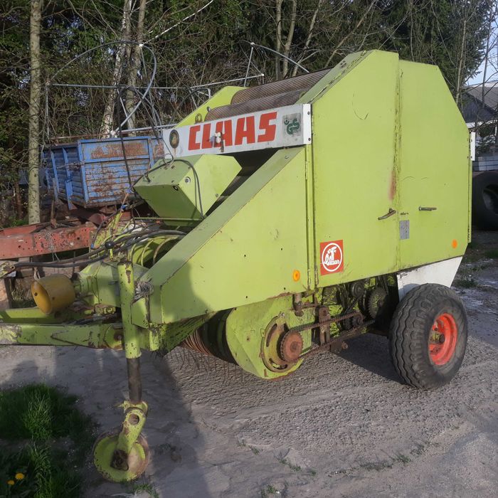 Prasa rolująca Claas Rollant 44