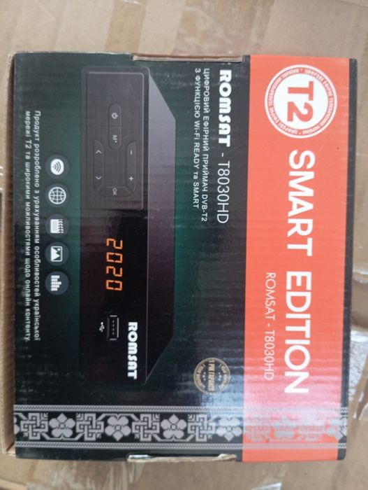 Romsat T-8030HD. Ефірний цифровий DVB-T2 тюнер