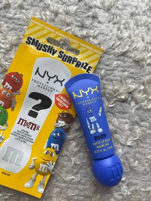 Smushy Surprize, matowy balsam do ust NYX, blind box, M&Ms