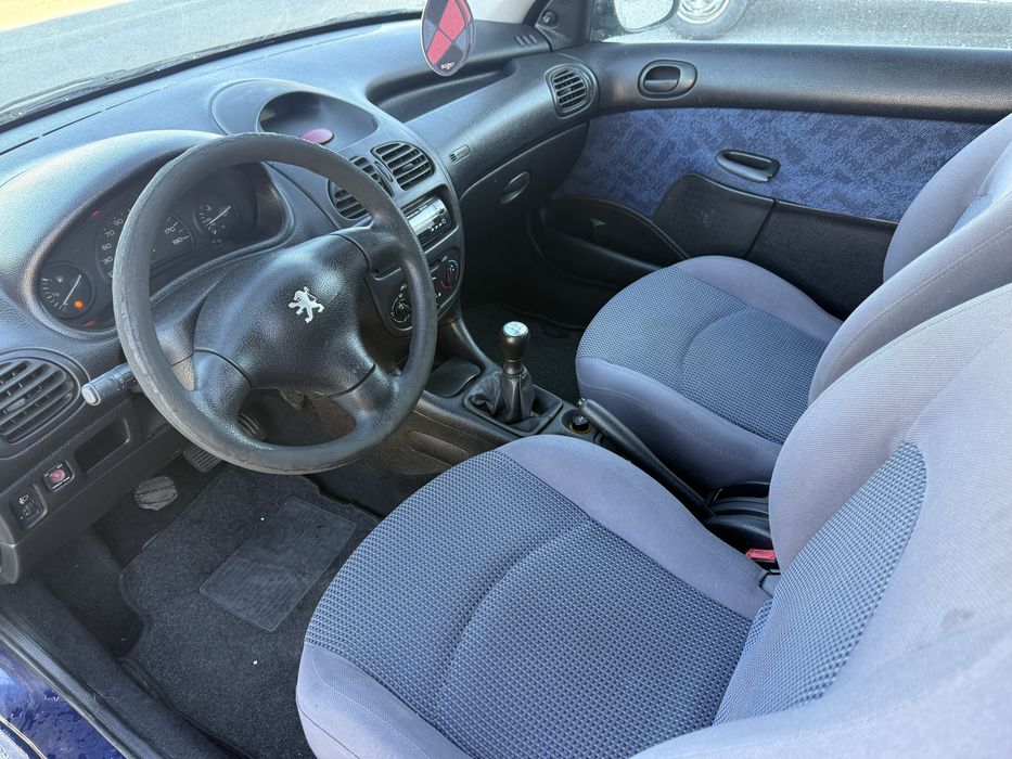 Peugeot 206 Comercial (245 mil quilometros)