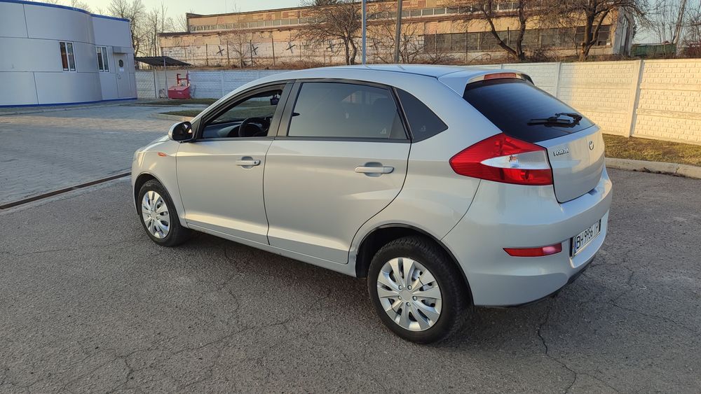 Автомобиль Zaz Forza 1.5 бензин