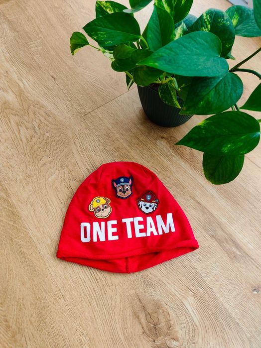 Czapka chłopięca czerwona cienka przejściowa Psi Patrol 54cm