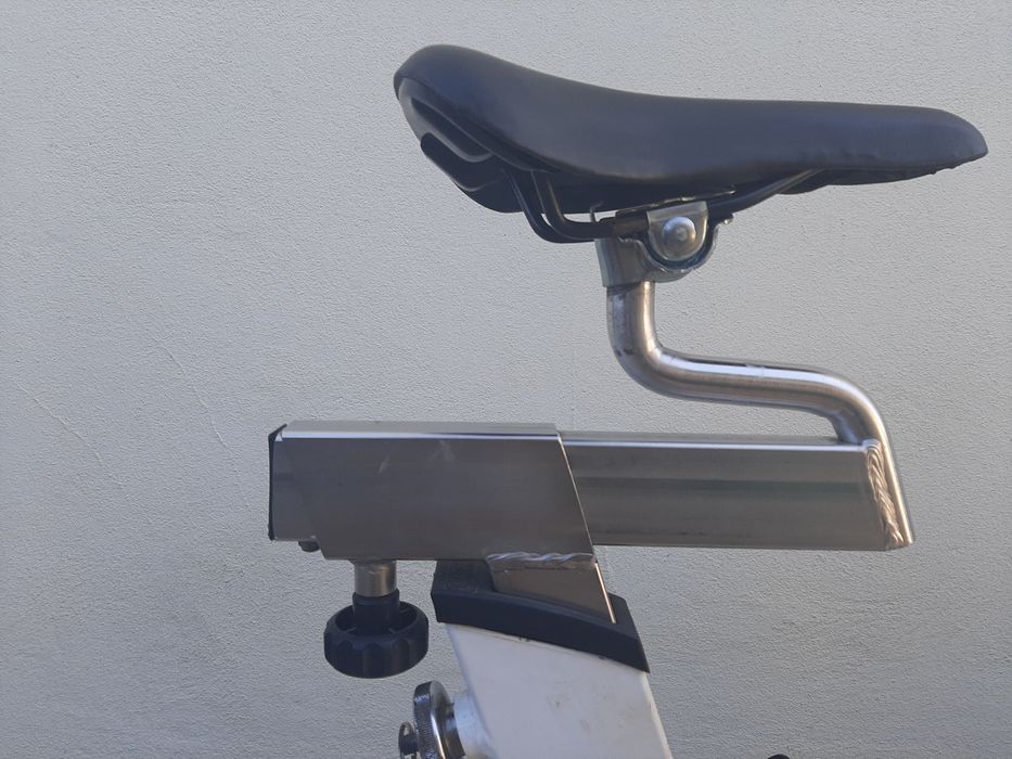 Bicicleta estática spinning Aerobika profissional