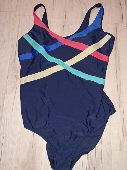 Sportowy strój kąpielowy