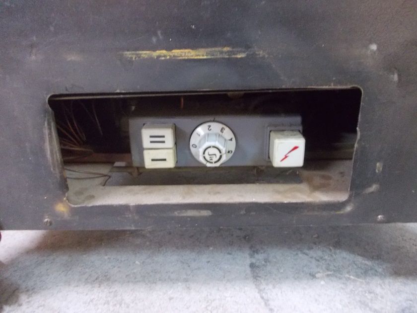 Zabytkowy piec - koza , gazowy