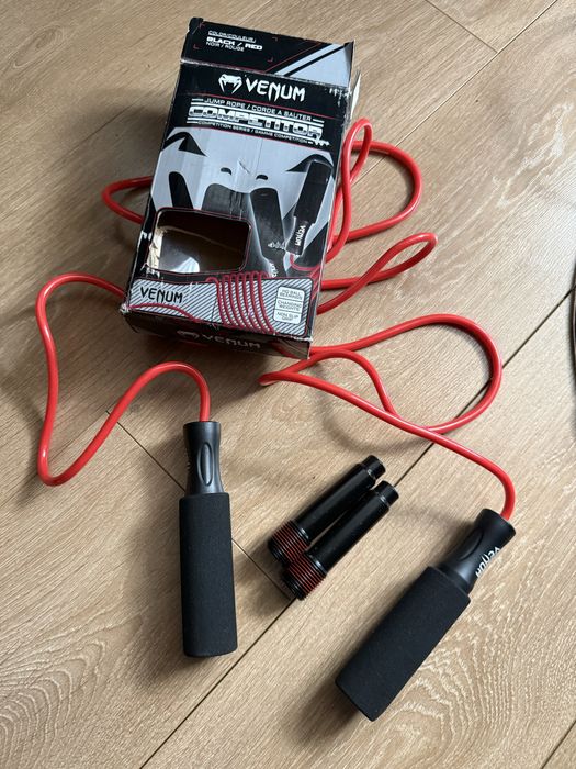 Скакалка С Утяжелителями Venum Competitor