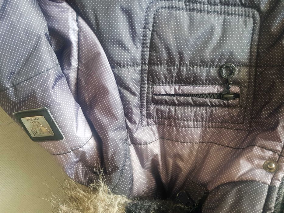 Casaco Feminino curto de Inverno, Excelente look, Novo raramente usado