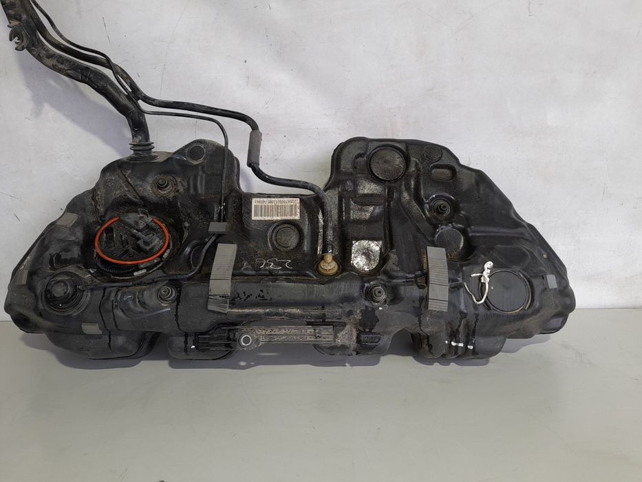 Depósito combustível MERCEDES-BENZ Classe C (W205)