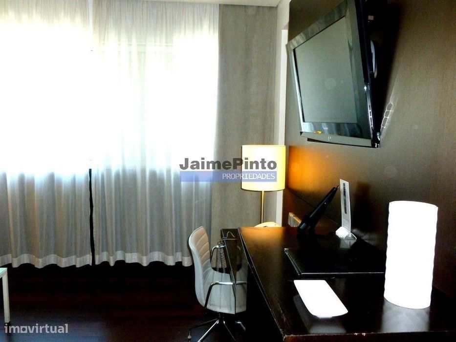 Hotel Luxuoso Moderno. Portugal, V. N. de Gaia, Porto.