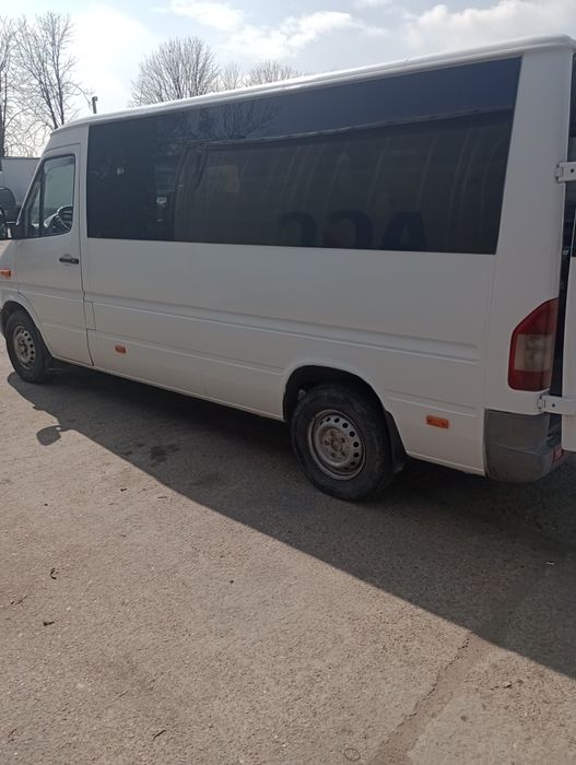 Mercedes sprinter (автобус)