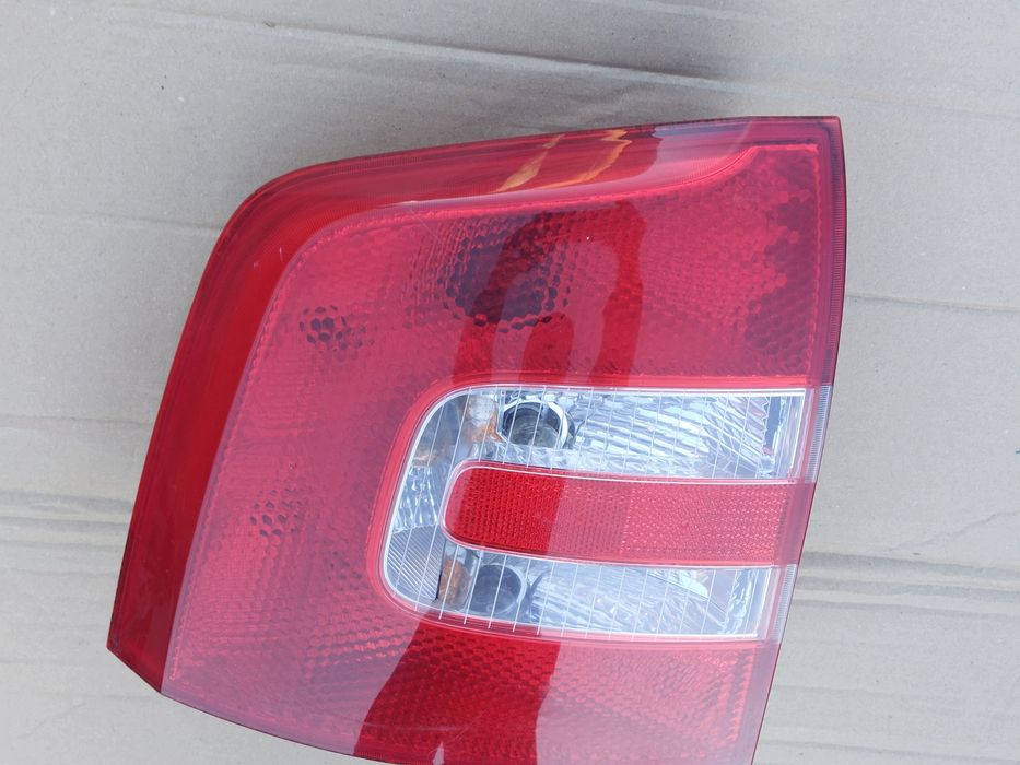 skoda octavia ii 2 kombi lampa tył tylna lewa 1z9945095b 1z9945257 oryginał