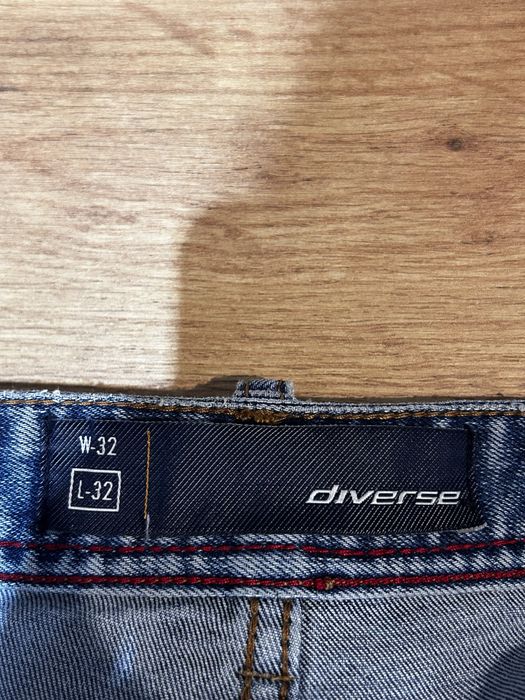 Spodnie jeans