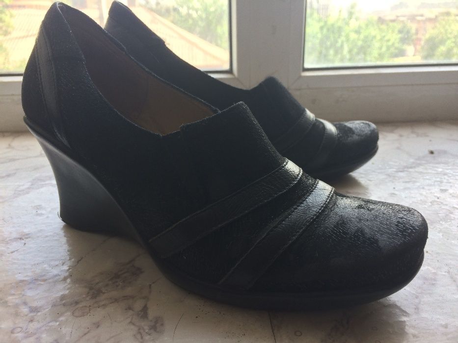 Продам чёрные туфли закрытые Б/У