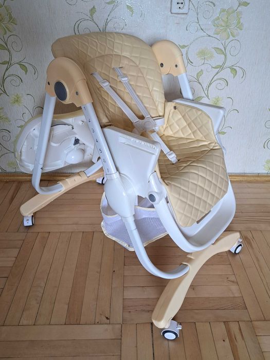 Стільчик для годування Camino