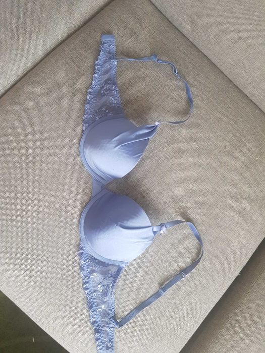 biustonosz niebieski Lascana 34 C