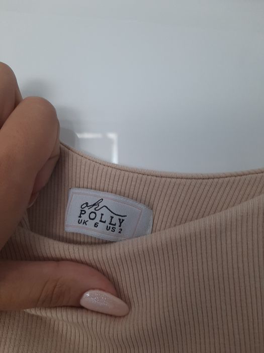 beżowa sukienka oh polly