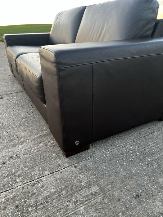 Продається шкіряний диван