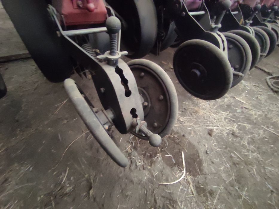 Сівалка просапна ( пропашна ) точного висіву CASE  asm1224