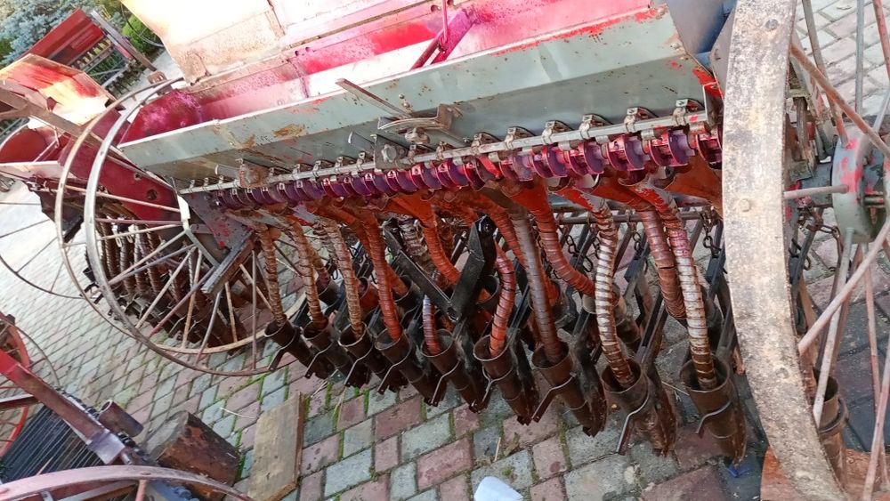 Продам сівалки 17  19 лійок