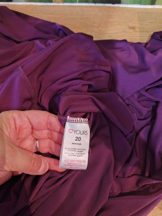 Wygodna rozciągliwa maxi sukienka Yours rozmiar 48 poliester/elastan