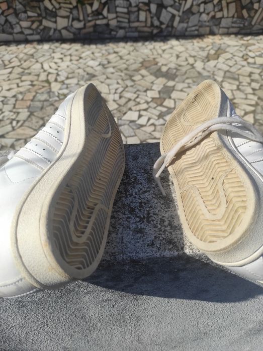 Sapatilhas senhora usadas