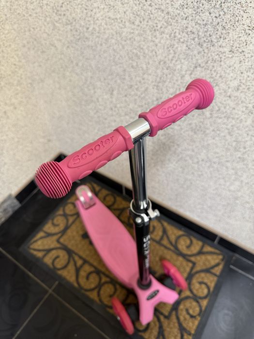 Самокат MaxxPro kids дитячий 3-колісний рожевий LS306, max