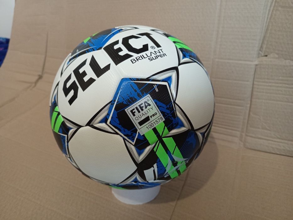 Високоякісний футбольний м'яч Select. Розмір 5