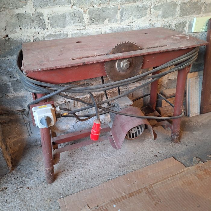 Krajzega  solidna, piła