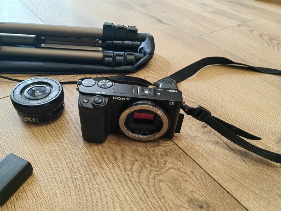 Aparat sony a6100