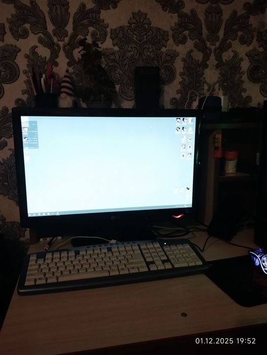 Ігровий комплект ПК i7/32GB/RX580 + Монітор 23" + Мишка + Клавіатура