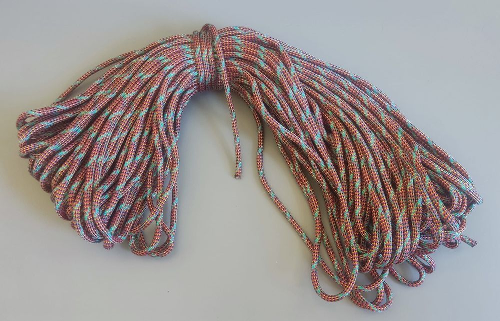 Corda de paracord de 31m com 9 fios internos