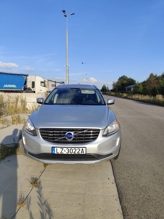 Volvo XC60 2.0 b 243 km 2014 rok 174tkm