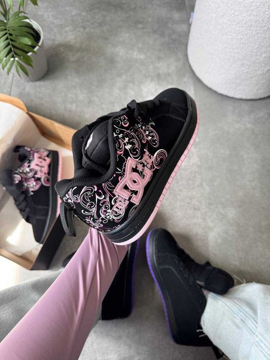 Жіночі кросівки DC Court Graffik "Black Pink Sabbath" Розміри 36-41