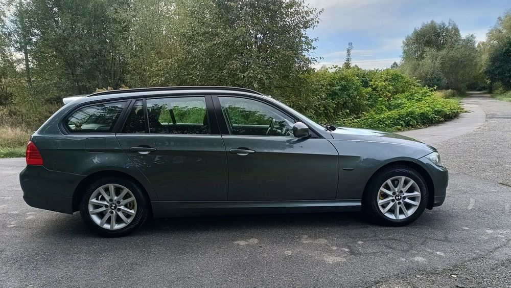 BMW Seria 3 BMW E91 320i