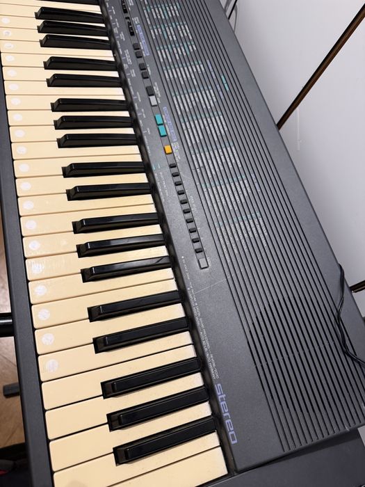 Синтезатор Yamaha psr 19
