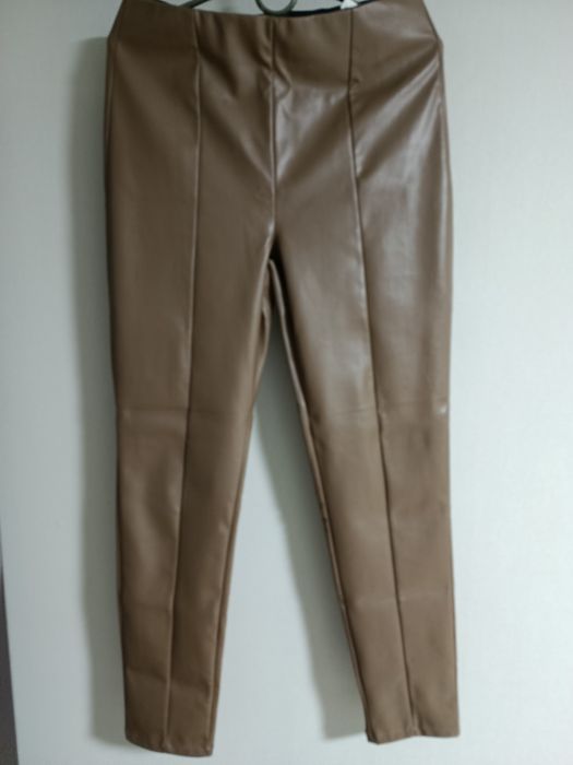 Продам женские кожаные  штаны.
