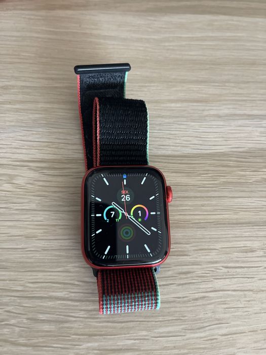 Apple Watch Series 6 – Vermelho (PRODUCT(RED))