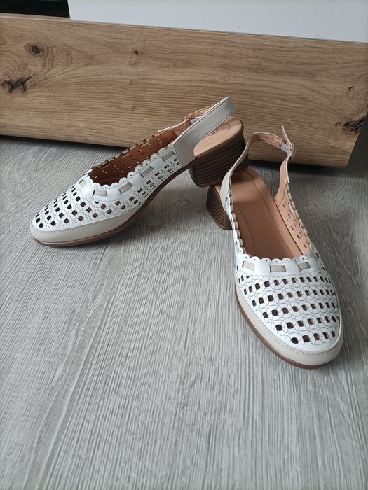 Nowe ażurowe sandały buty na niskim obcasie damskie 40 25,5 cm na codz