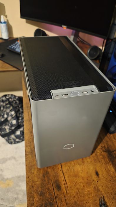 Mini itx - i5-10400f Rx6650xt 16gb ram 1tb ssd
