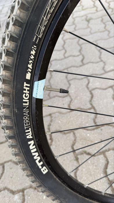 Bicicleta electica BTT mulher