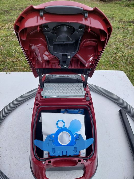 Odkurzacz miele c3 score red