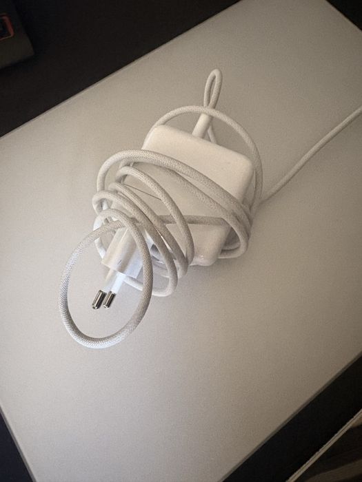 Macbook air 13 m3 256GB